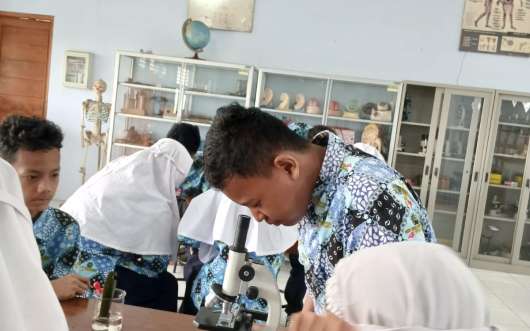 Praktik Laboratorium